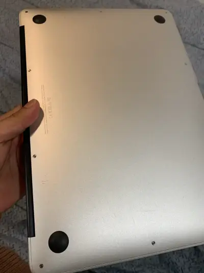 MacBook Air usado - miniatura 3