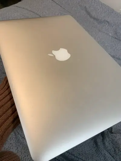 MacBook Air usado - miniatura 6