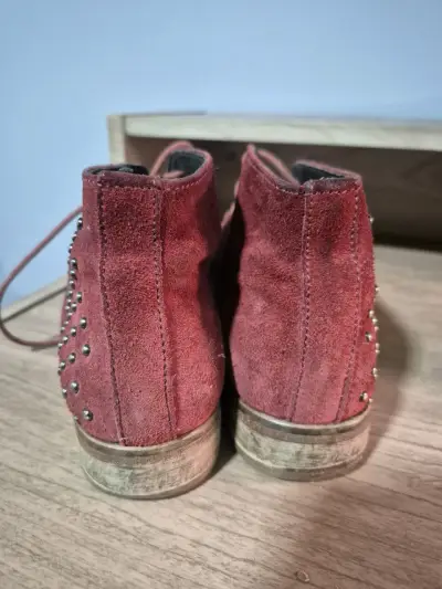 Botines MUJER GAMUZA rojo con tachas - miniatura 3