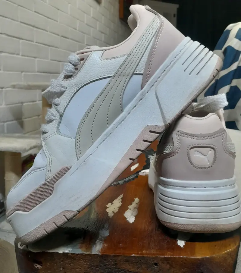 Zapatillas deportivas puma blancas y rosa - 3