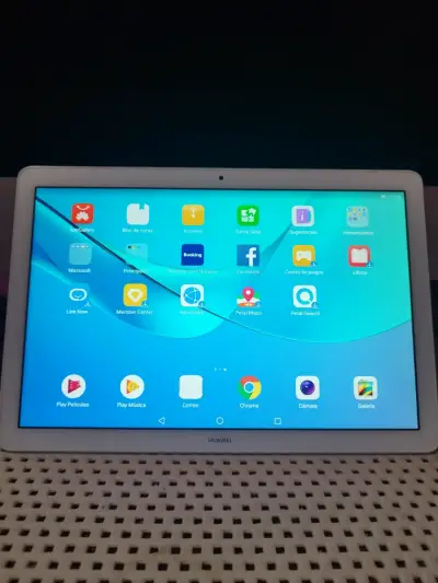 Tablet Huawei con funda y teclado - miniatura 4