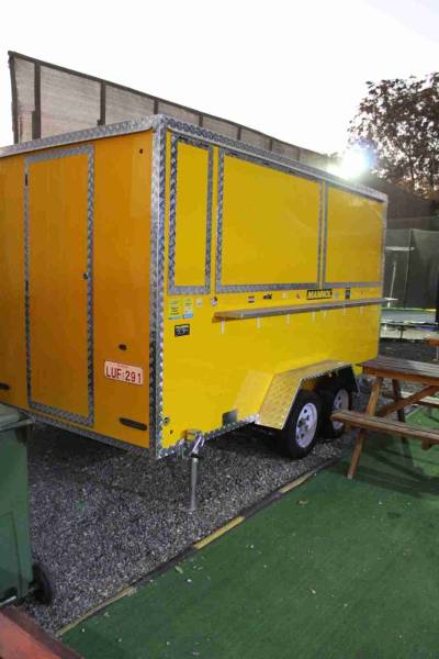 Foodtruck amarillo - miniatura 1