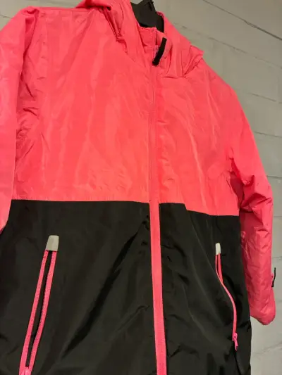 Chaqueta infantil rosa y negra - miniatura 2