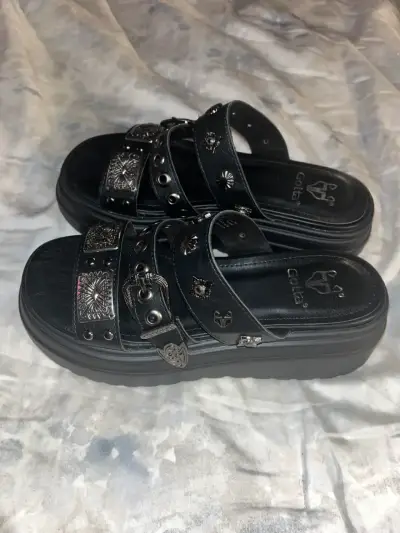 Sandalias negras con tachas Gotta - miniatura 1