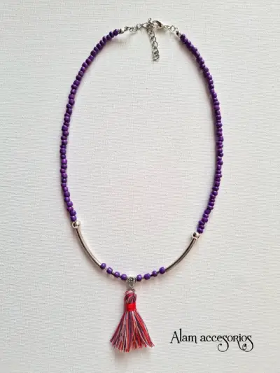 Collar de cuentas morado con borla - miniatura 3