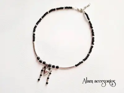 Collar con dije de corazón - miniatura 1
