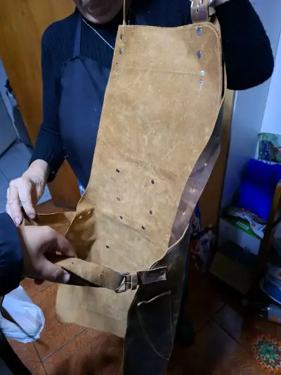 Pechera para asados 100% Cuero - miniatura 4