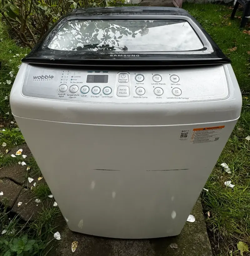 Lavadora Samsung Wobble blanca - 1