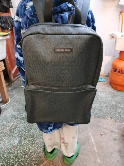 Mochila Michael Kors negra - miniatura 1