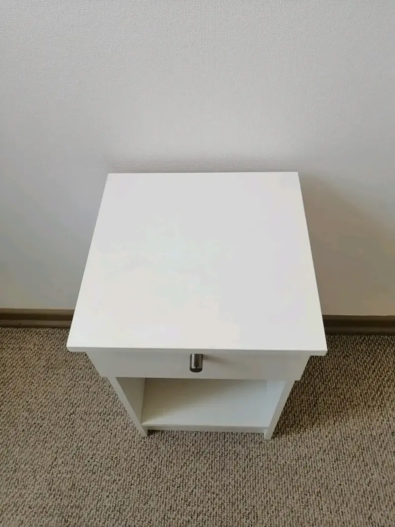 Velador blanco con cajón - 4