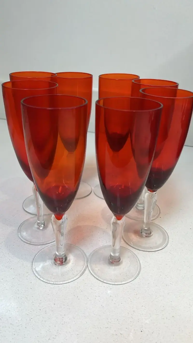 Copas de champán rojas vintage vidrio soplado