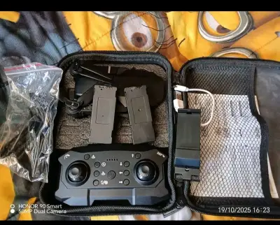 Drone y equipo de musica LG - miniatura 1