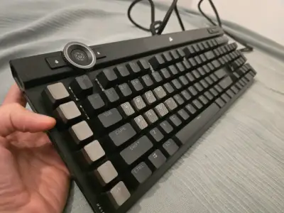 Teclado óptico mecánico Corsair K100 RGB - miniatura 1