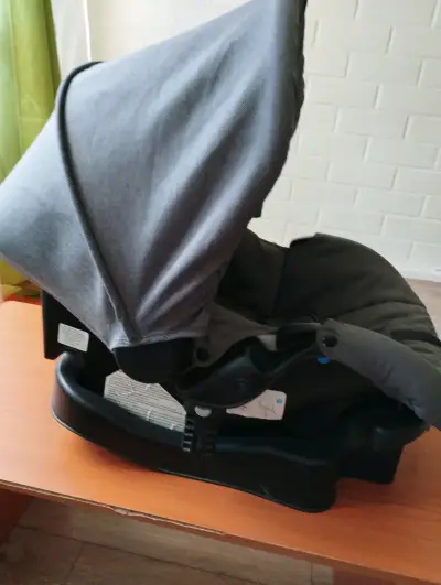 Silla de auto infantil Bebesit - miniatura 3