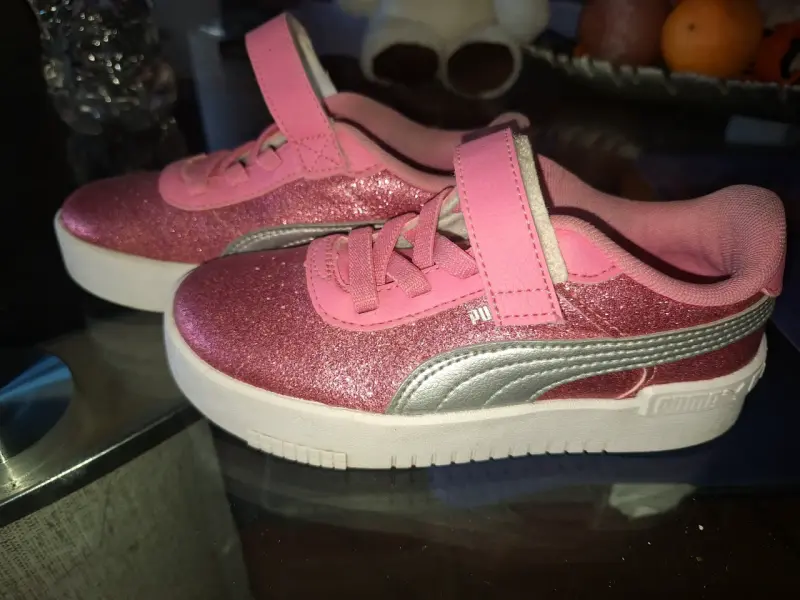 Zapatillas rosadas con brillo para niñas - 1