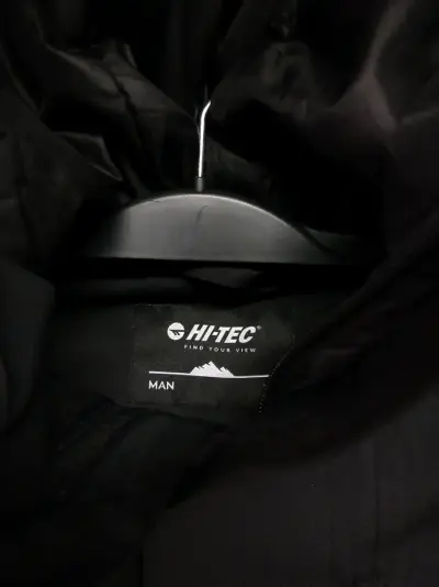 Chaqueta negra Hi-Tec con capucha - miniatura 2
