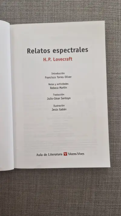 Libro 'Relatos espectrales' H.P. Lovecraft - miniatura 2
