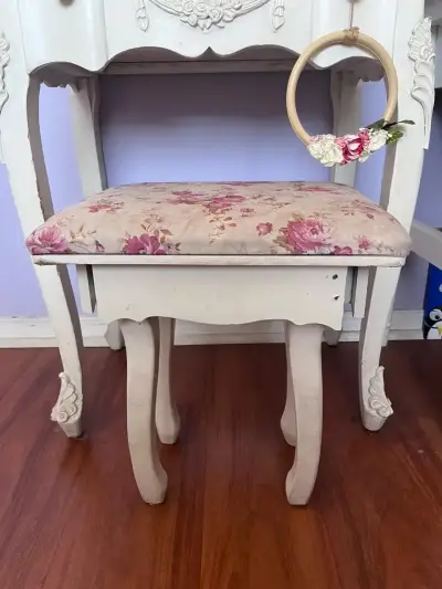 Tocador vintage blanco con espejo - miniatura 2