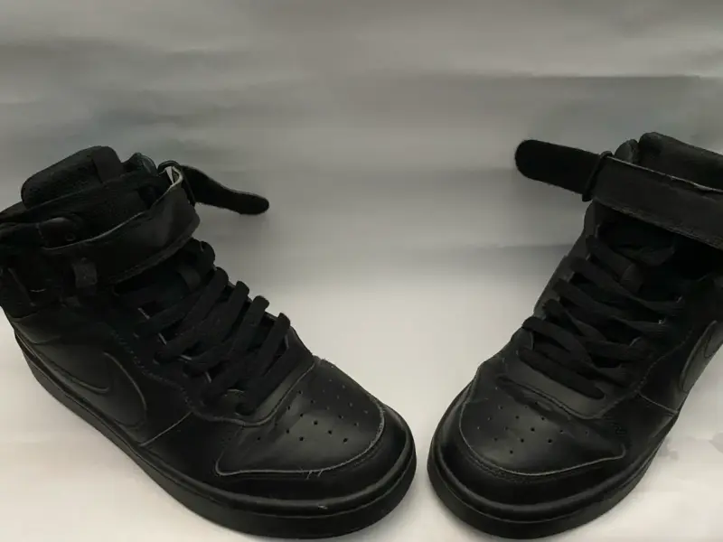 Zapatillas negras de caña alta - 4