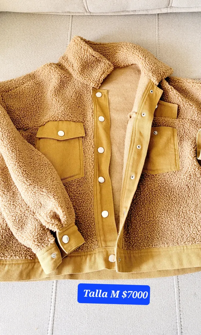 Chaqueta de lana beige