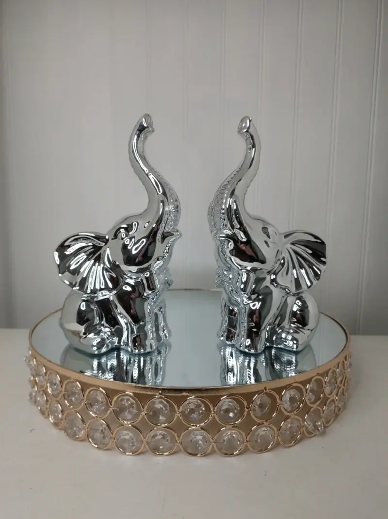 Adornos de elefante dorados - 2