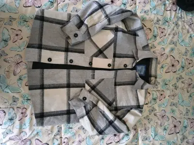Chaqueta escocesa gris y negra - miniatura 1