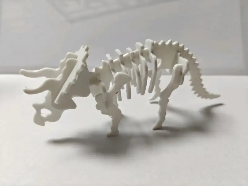 Esqueleto de dinosaurio armable - 3