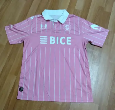 Camiseta Universidad Católica 2022 - miniatura 1