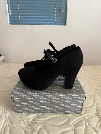 Zapatos de tacón negro Chalada - miniatura 1