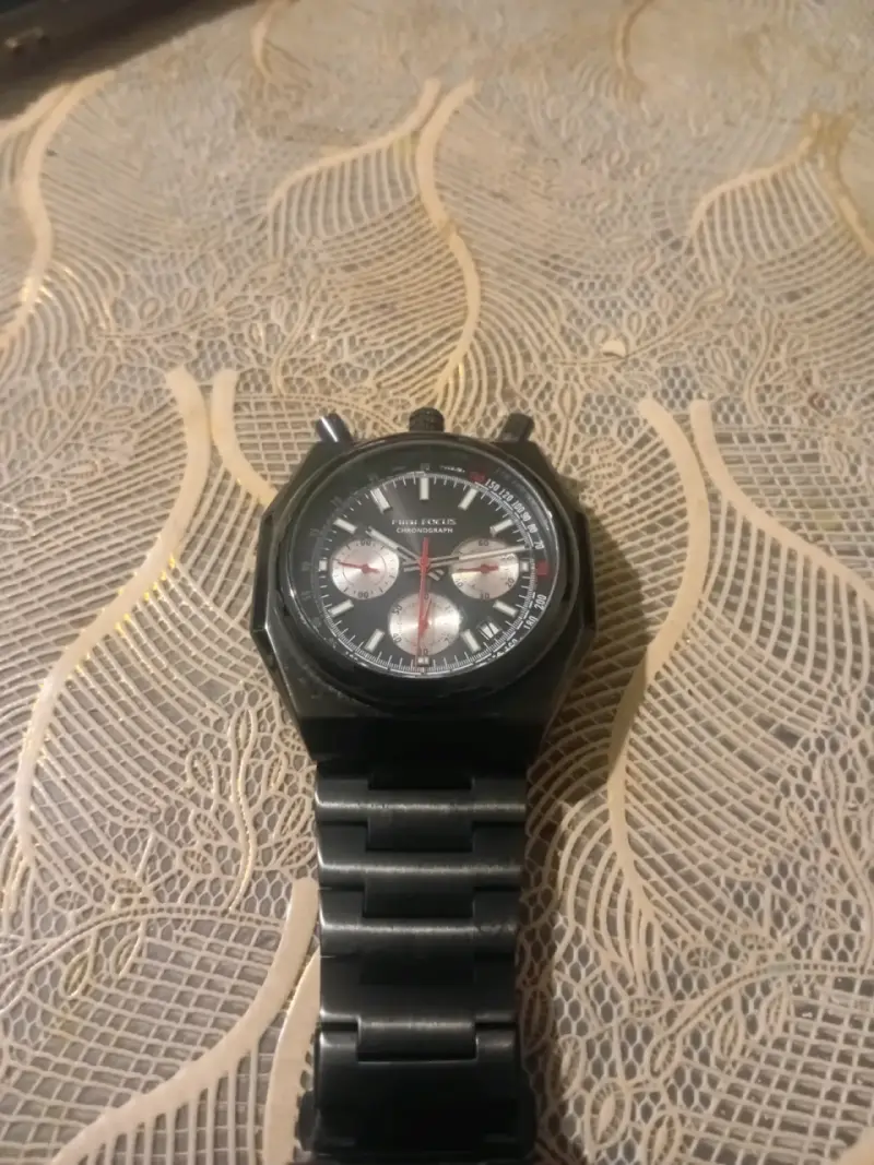Reloj cronógrafo negro