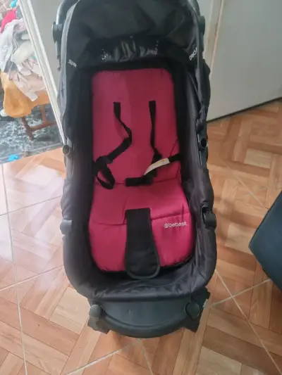 Coche de bebé negro y rosado - miniatura 3