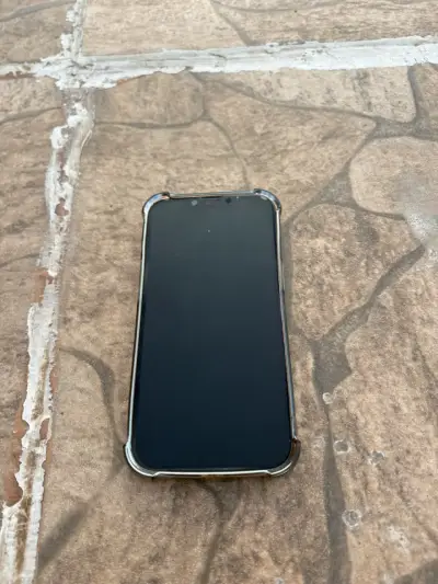 iPhone 13 - miniatura 1