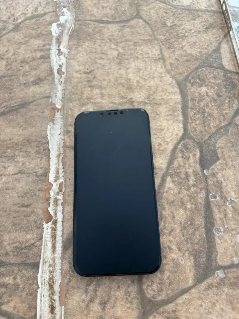 iPhone 13 - 3
