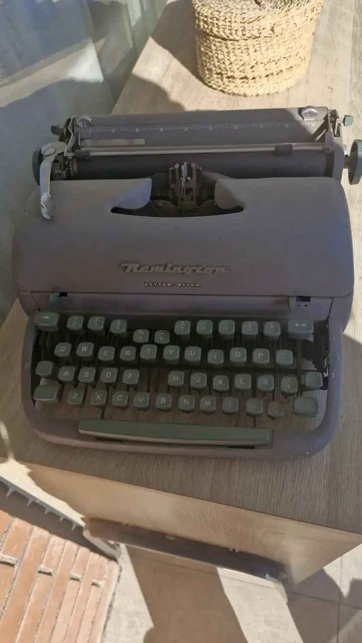 Máquina de escribir Remington vintage