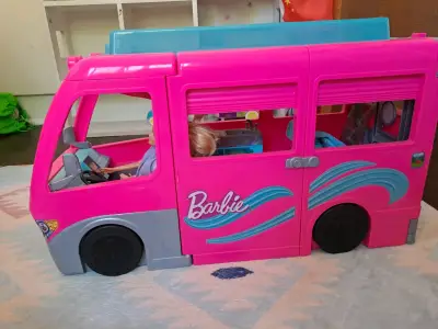 Camper de los Sueños Barbie - miniatura 1
