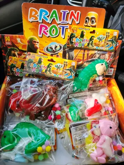 Set de juguetes Brain Rot. (6 unidades) - miniatura 1