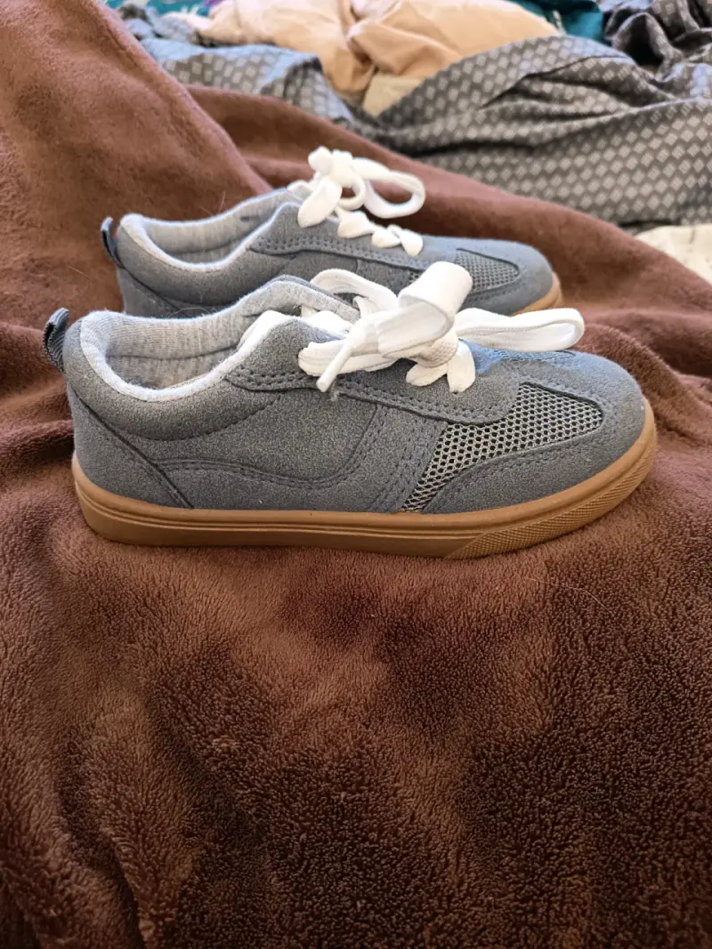 Zapatillas deportivas grises - 1