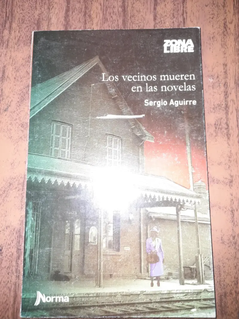 Libro 'Los vecinos mueren en las novelas'