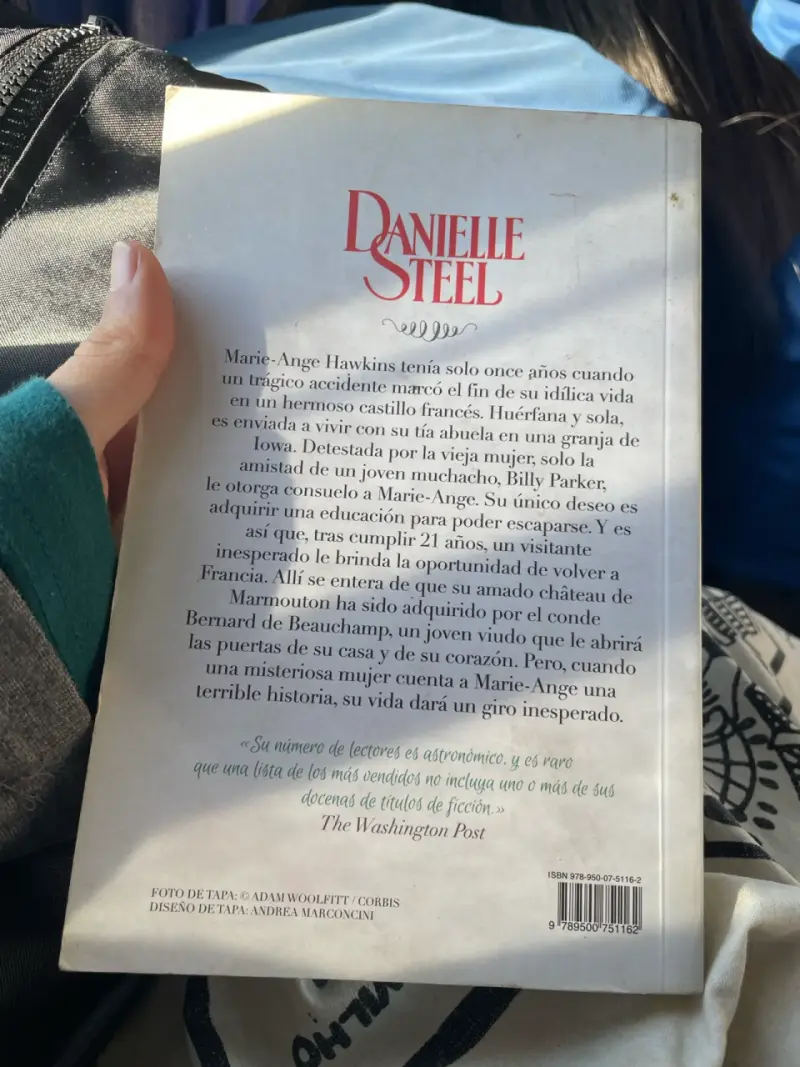 Libro 'Acto de fe' Danielle Steel - 2
