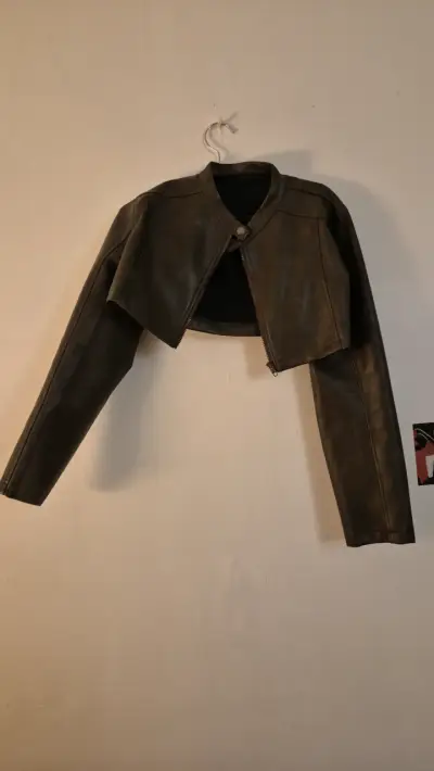 Chaqueta corta café - miniatura 1