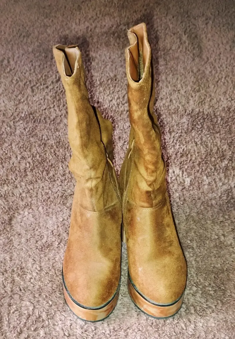 Botas tipo  gamuza marrón con taco - 5