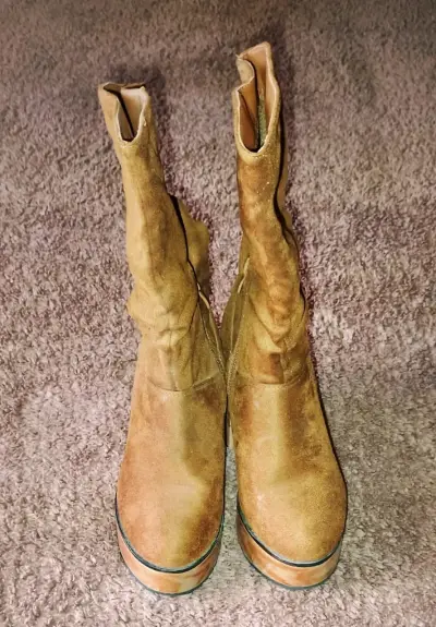 Botas tipo  gamuza marrón con taco - miniatura 5