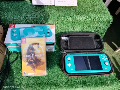 Nintendo Swich azul turquesa - miniatura 3