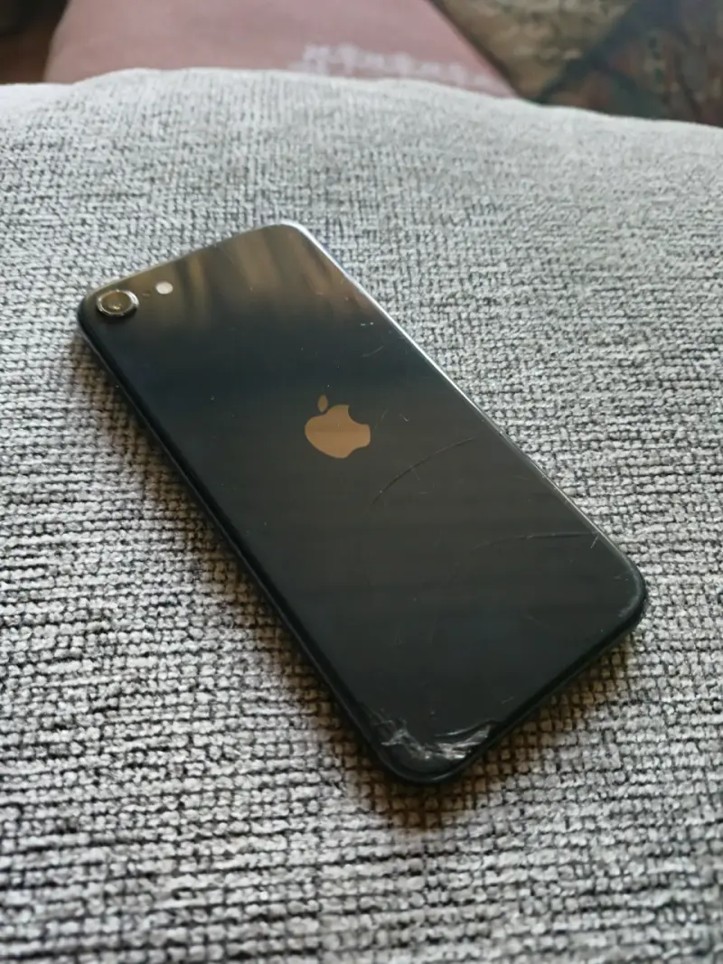 iPhone SE 2020 64gb - 3