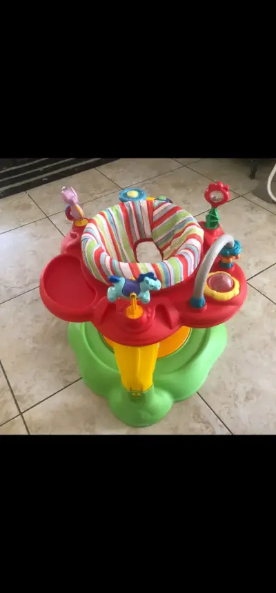 Centro de actividades para bebé - miniatura 1