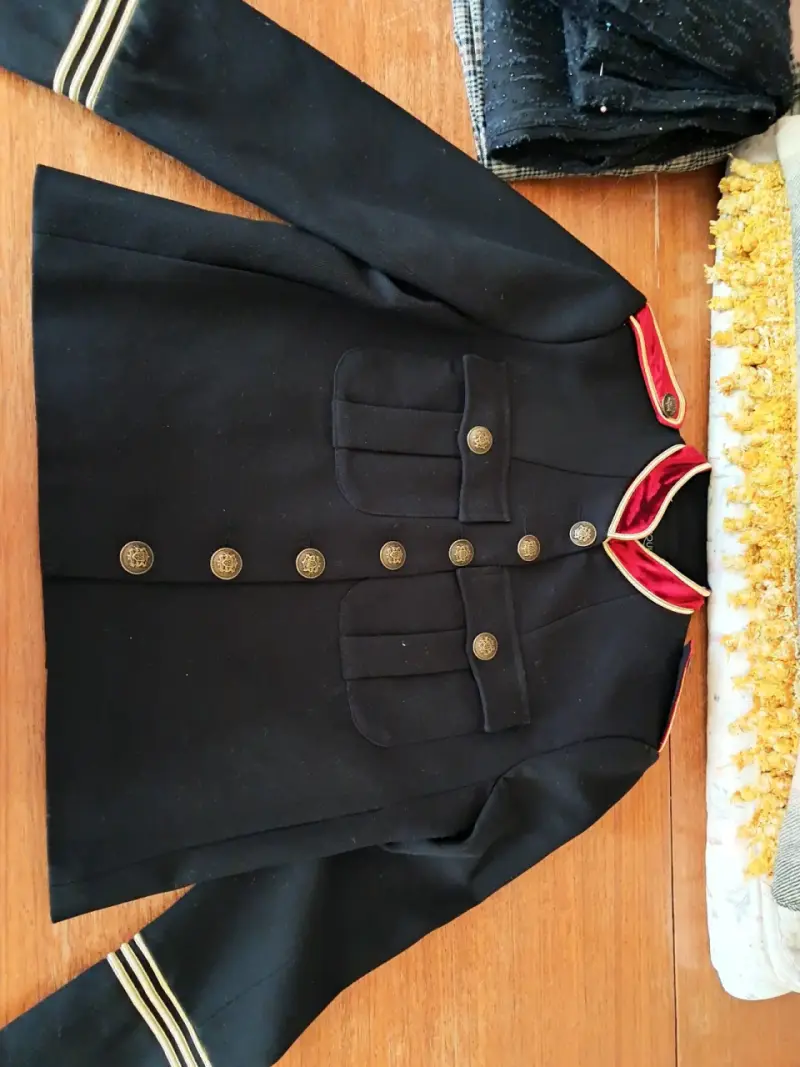 Chaqueta Marquis de mujer con hermosos detalles - 1