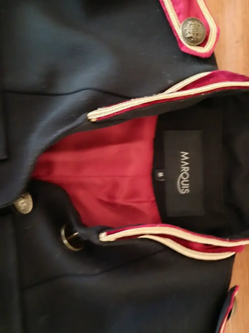Chaqueta Marquis de mujer con hermosos detalles - 4