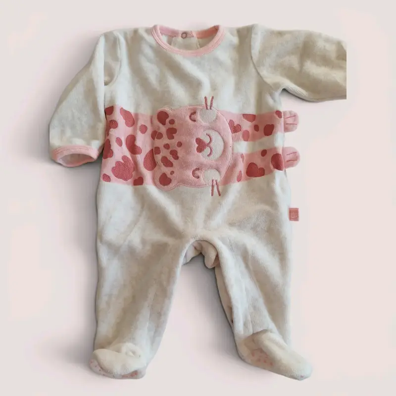 Pijama de bebé con diseño de oso - 1
