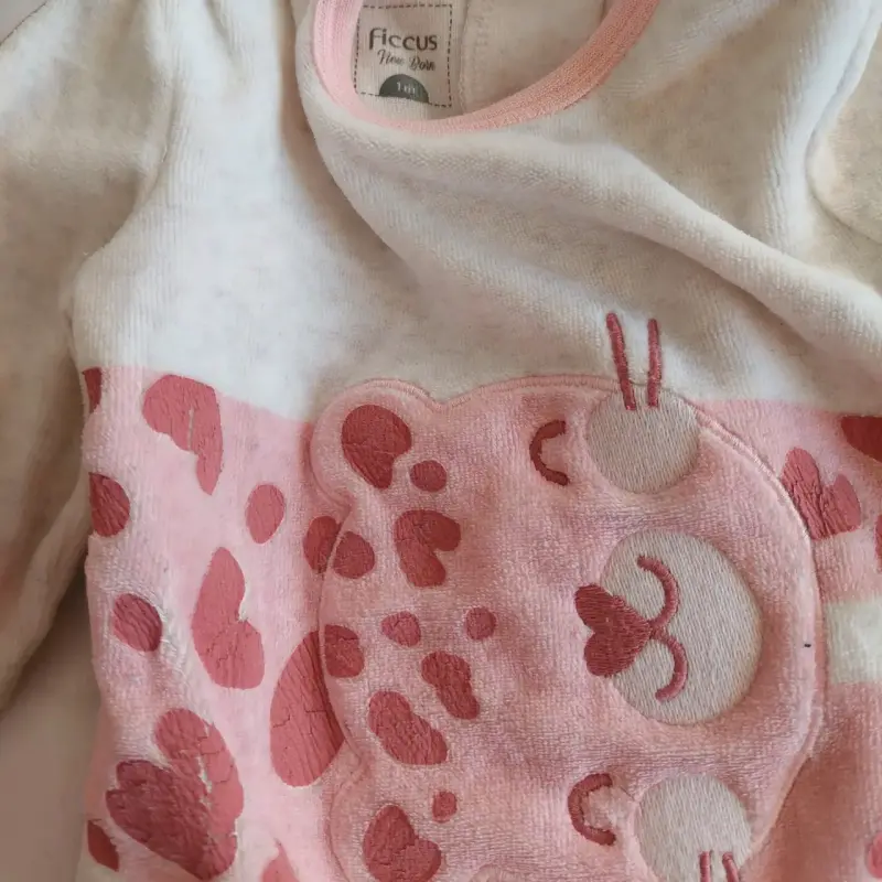 Pijama de bebé con diseño de oso - 2