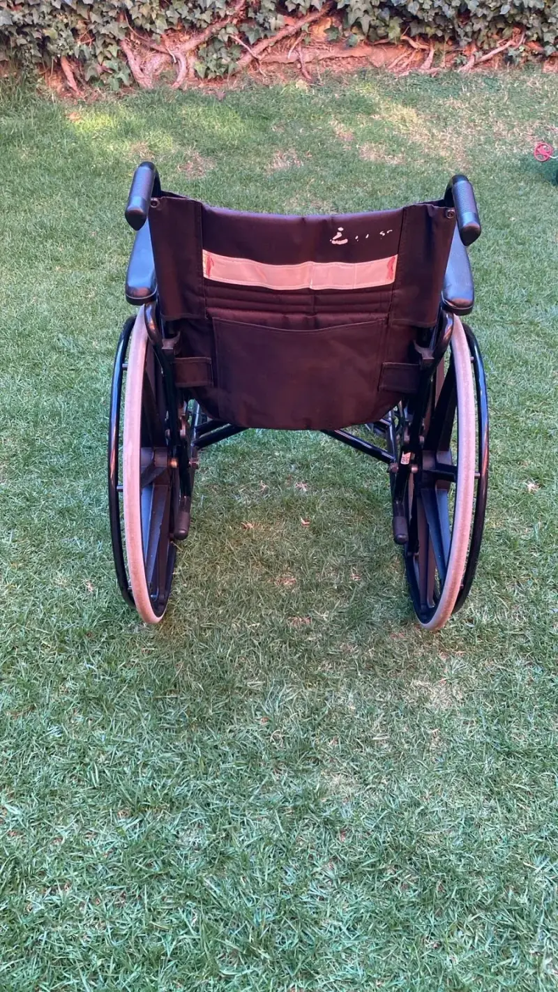 Silla de ruedas Elite negra